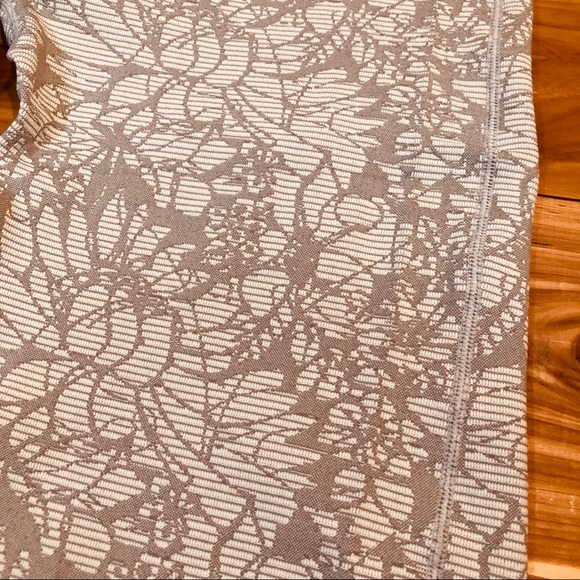 Fabletics Sebastian Mid Rise Tight - Picture 6 of 12